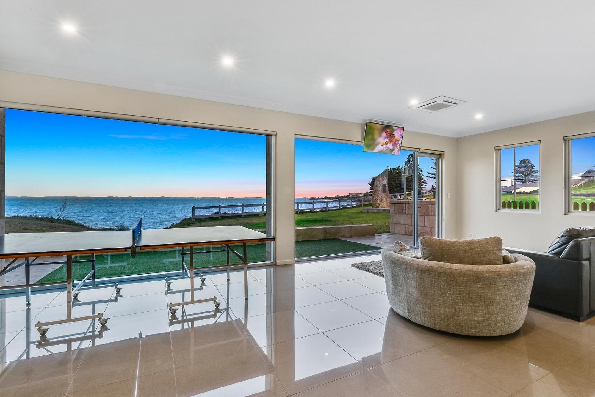 Aloha Waterfront Properties ローブ 部屋 写真