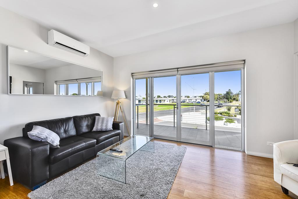 Aloha Waterfront Properties ローブ エクステリア 写真