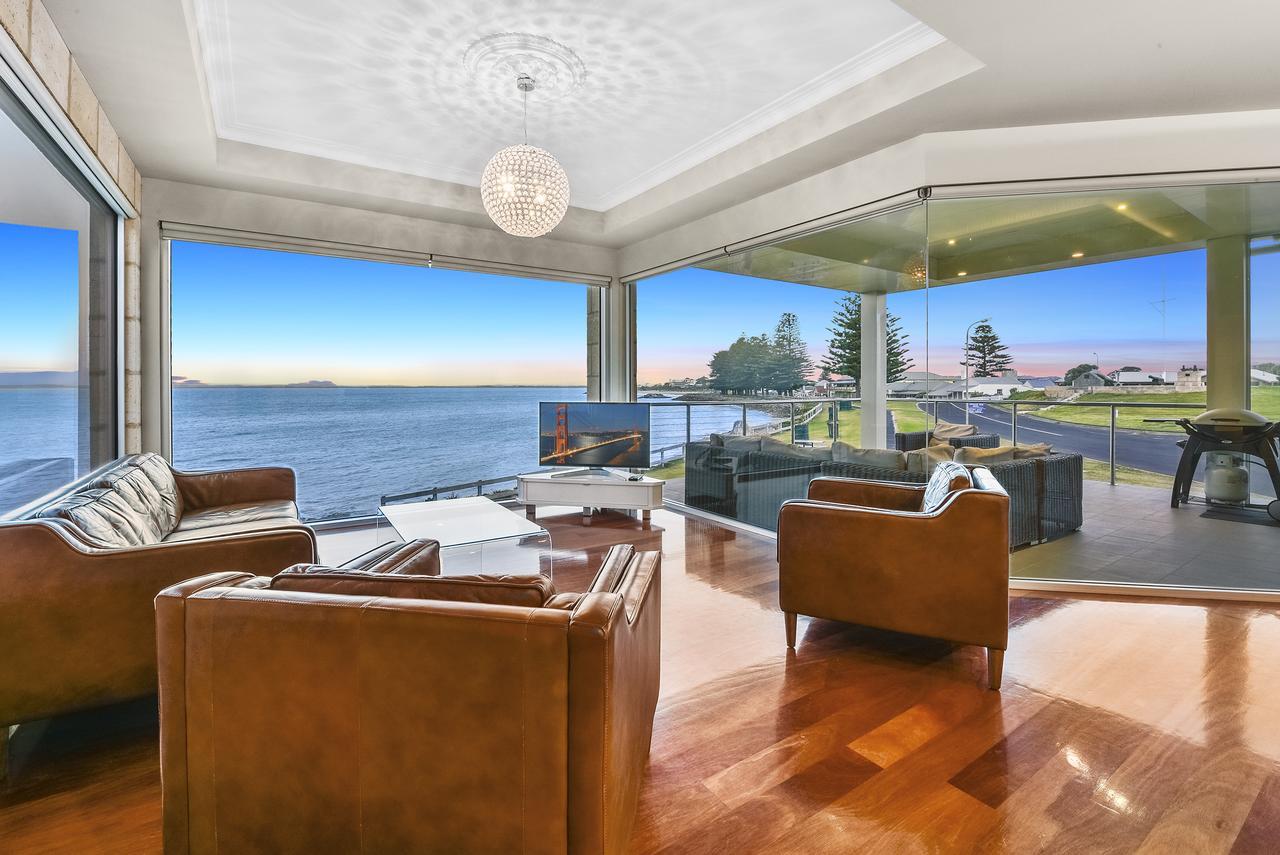 Aloha Waterfront Properties ローブ エクステリア 写真